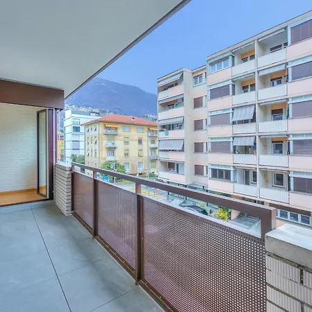 Place - Happy Apartament