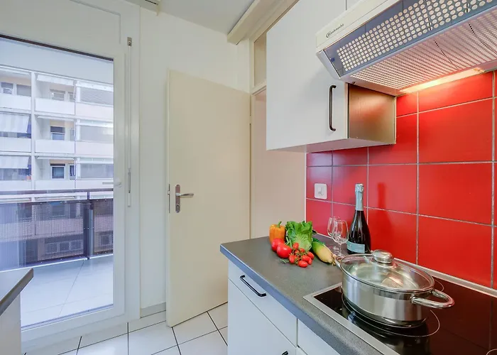 Place - Happy * Locarno