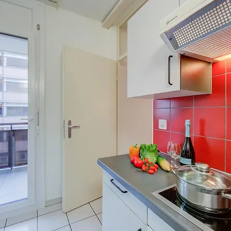 Place - Happy * Locarno